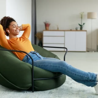 Best Earbuds for Daily Use That Actually Hold Up in Real Life